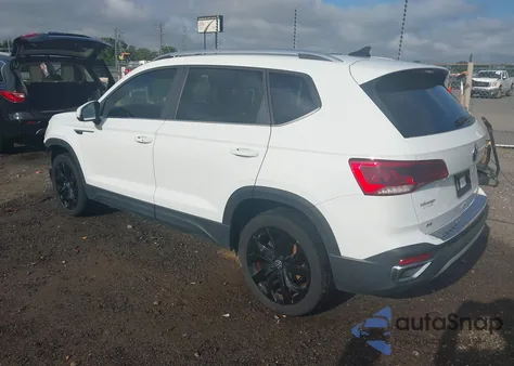 2023 Volkswagen Taos 1.5T Se из США, поврежденный, VIN 3VVEX7B2XPM310321